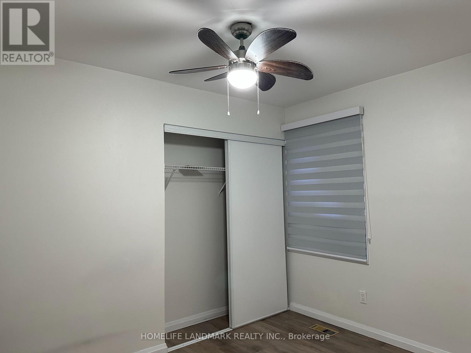 23 FREY CRESCENT - Photo 3 of 6, Toronto (Wexford-Maryvale), Ontario