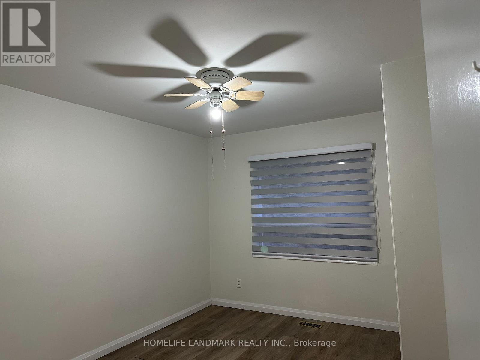 23 FREY CRESCENT - Photo 5 of 6, Toronto (Wexford-Maryvale), Ontario