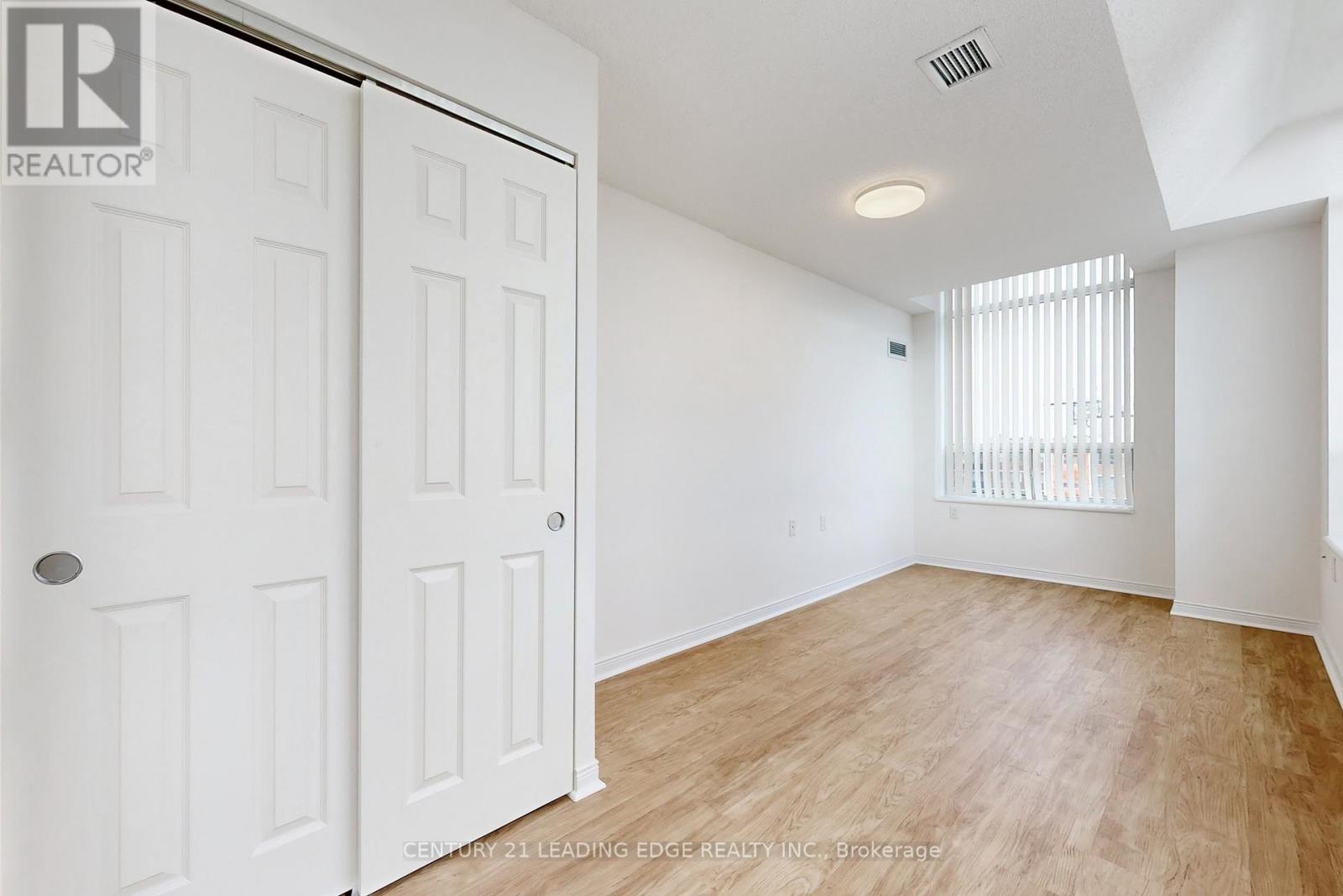 #1202 2800 WARDEN AVENUE - 14