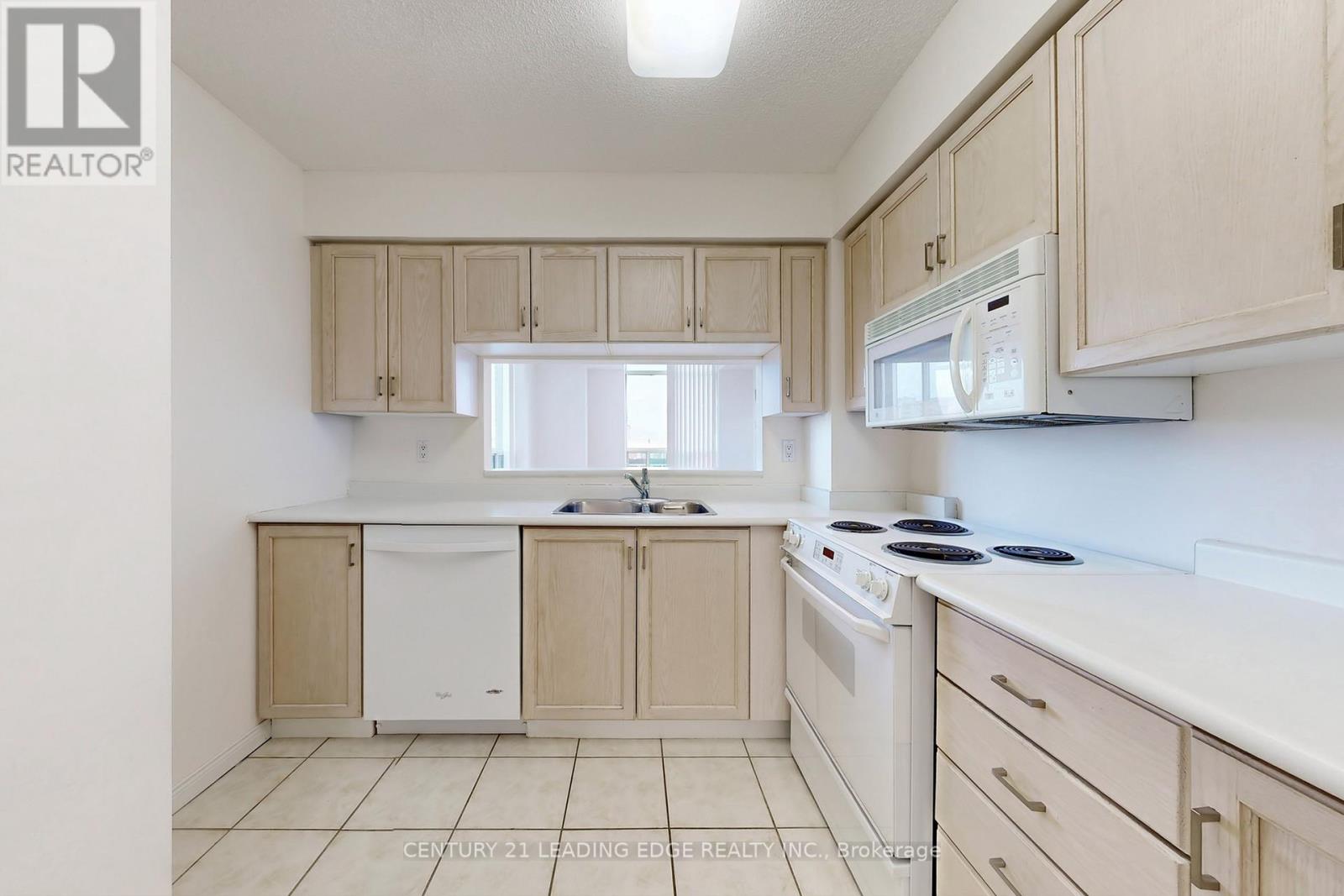 #1202 2800 WARDEN AVENUE - 6