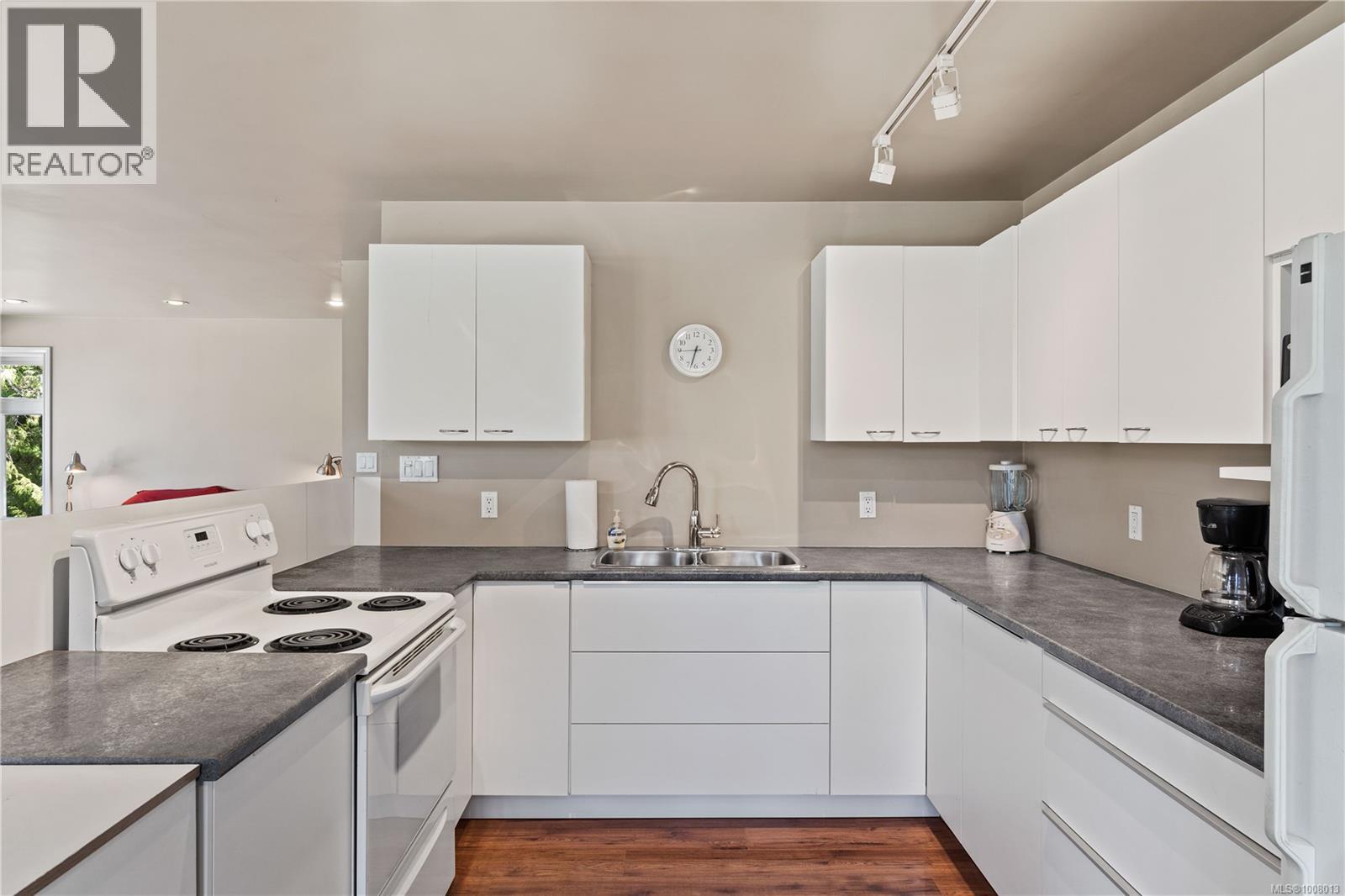  879 Canso Road, Gabriola Island