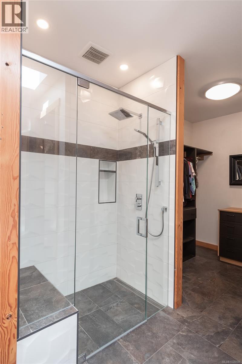  573 Horseshoe Road, Gabriola Island