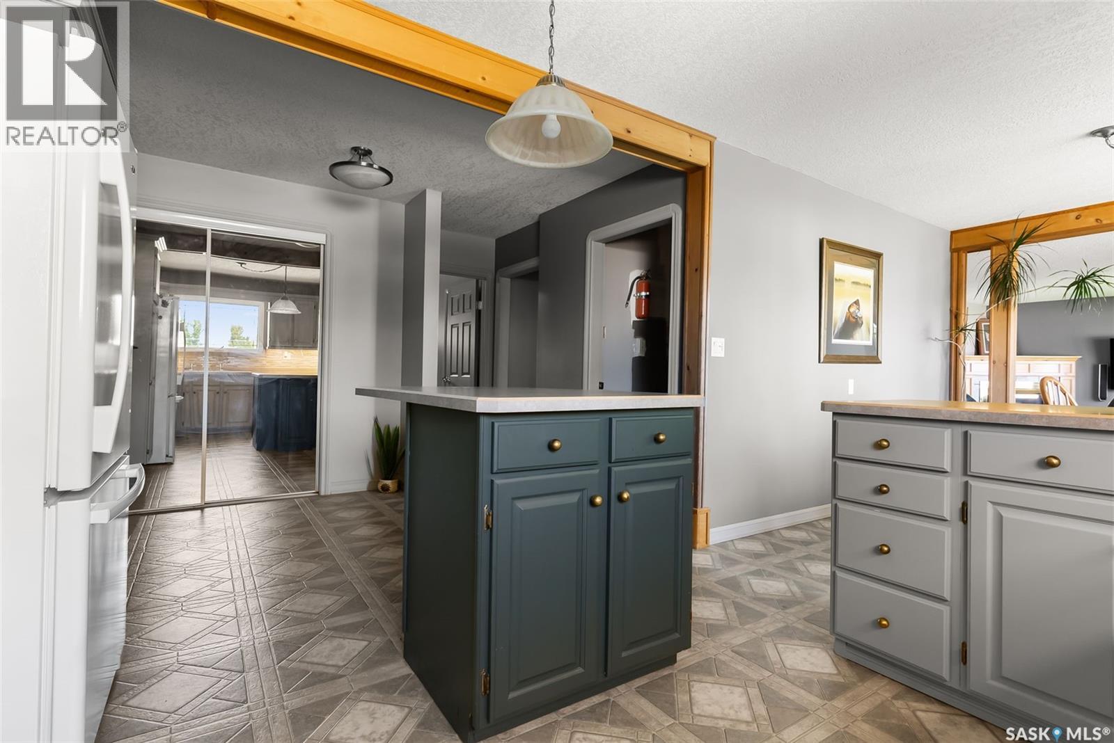 433 9TH AVENUE W - 10