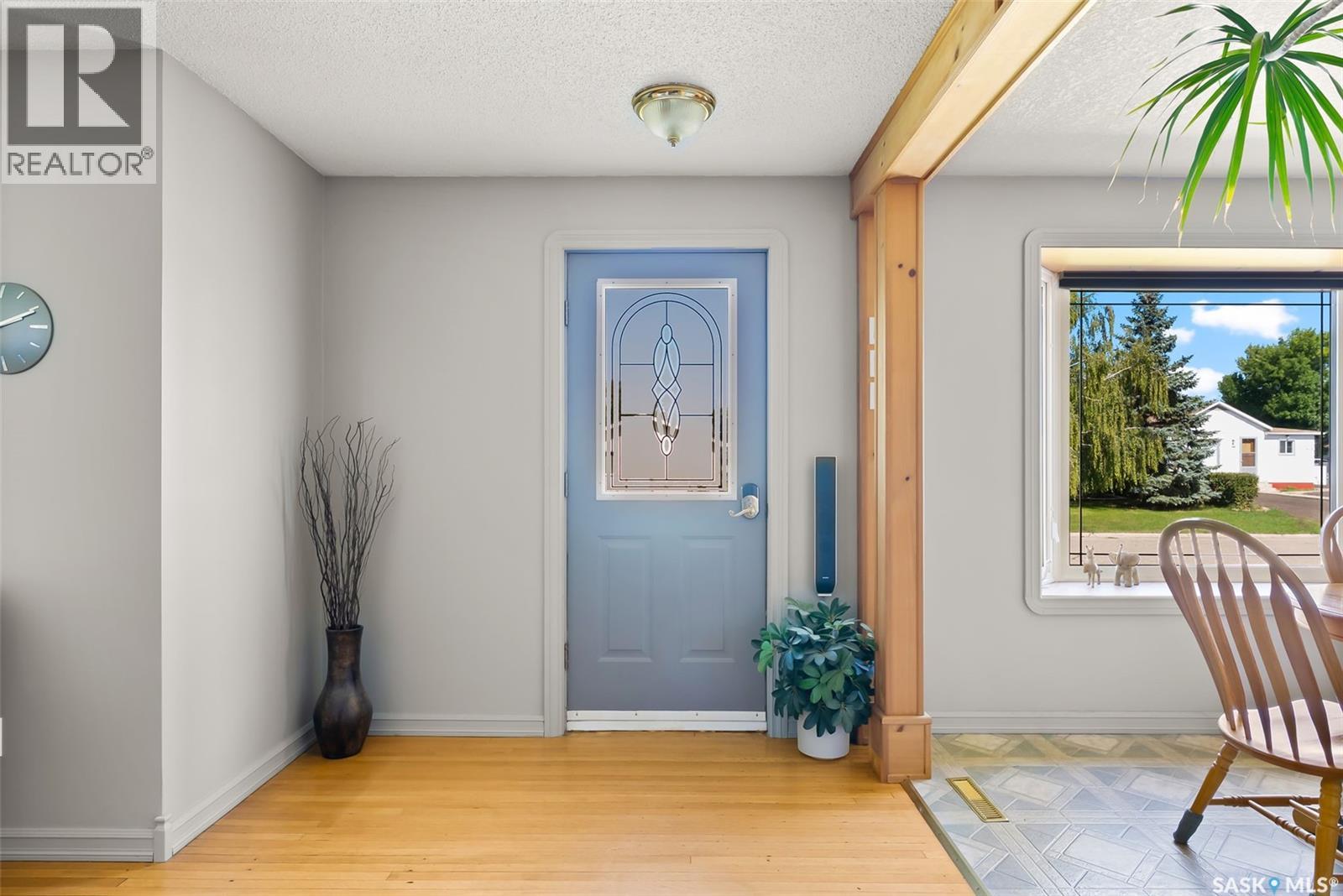 433 9TH AVENUE W - 2