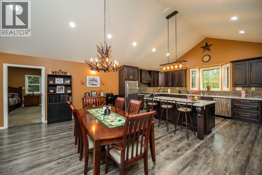 4438 HANET ROAD, Prince George