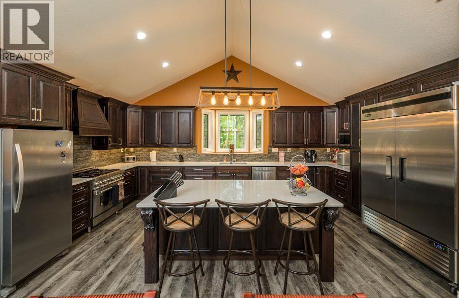 4438 HANET ROAD, Prince George