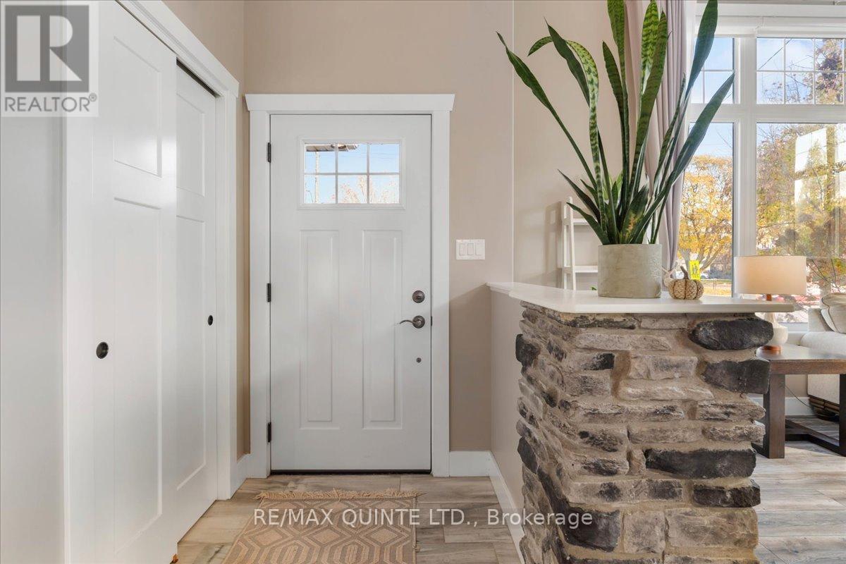 564 SIDNEY STREET - Photo 5 of 47, Belleville (Belleville Ward), Ontario