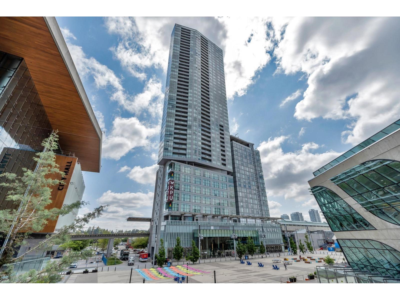 1607 13495 CENTRAL AVENUE - Main photo, Surrey, British Columbia