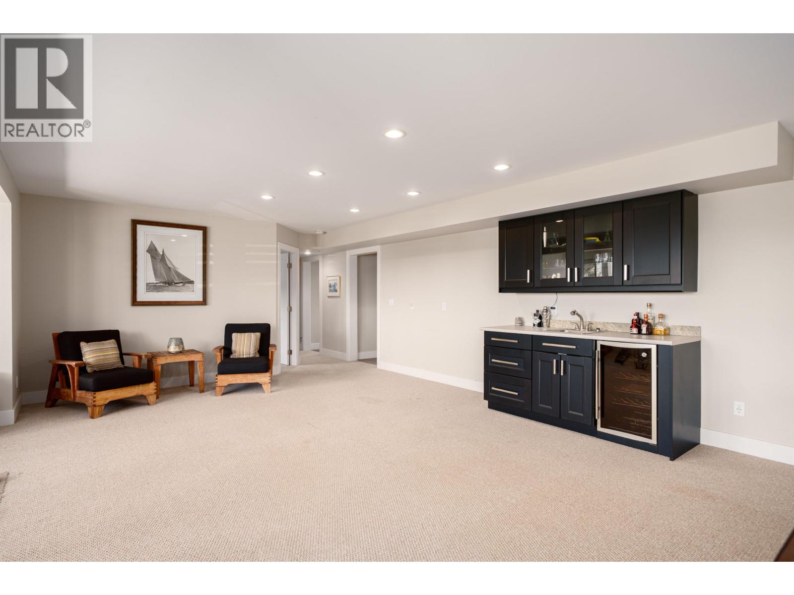 5951 COMPASS LANE, Sechelt