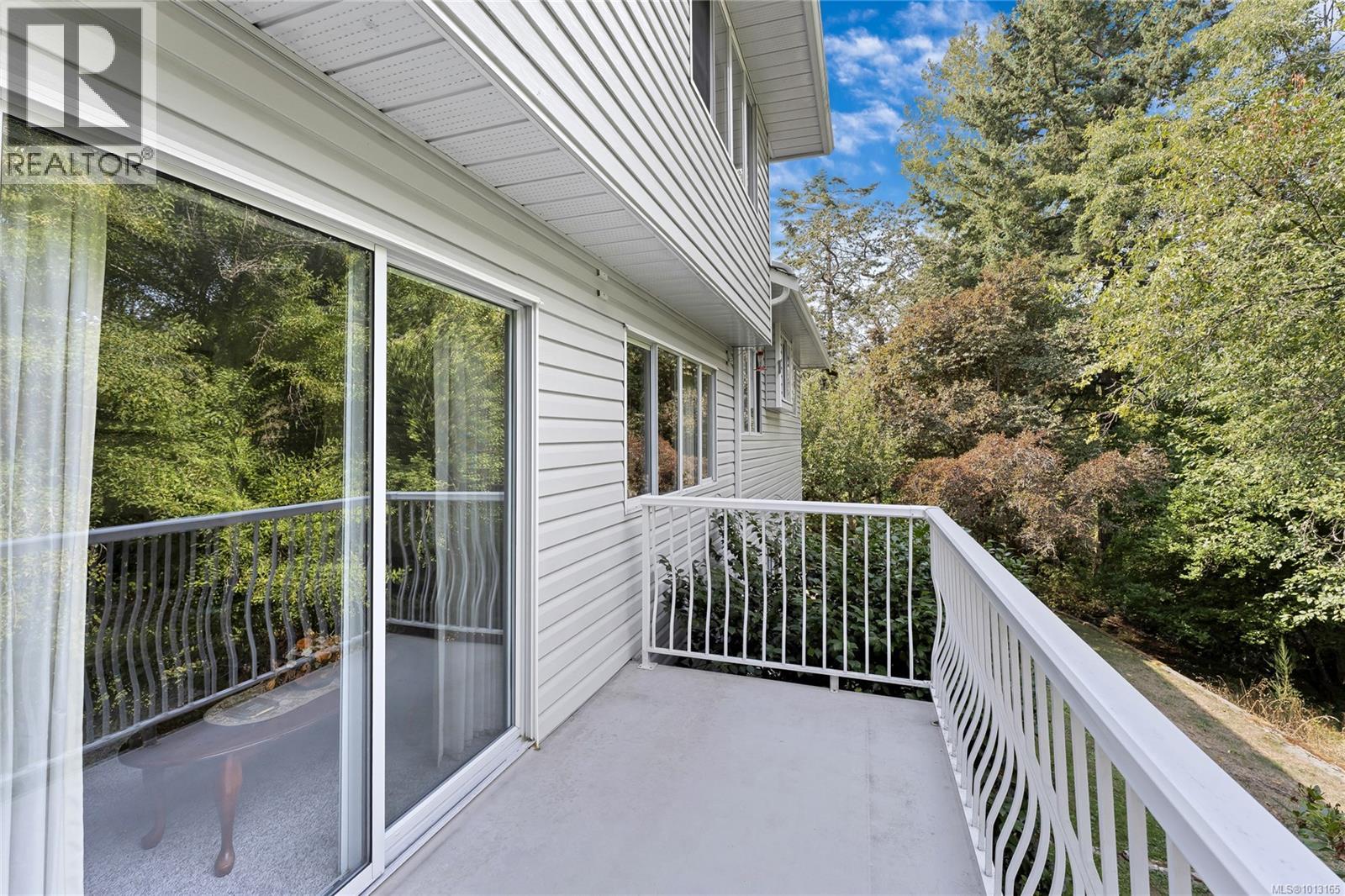  722 Miller Avenue, Saanich