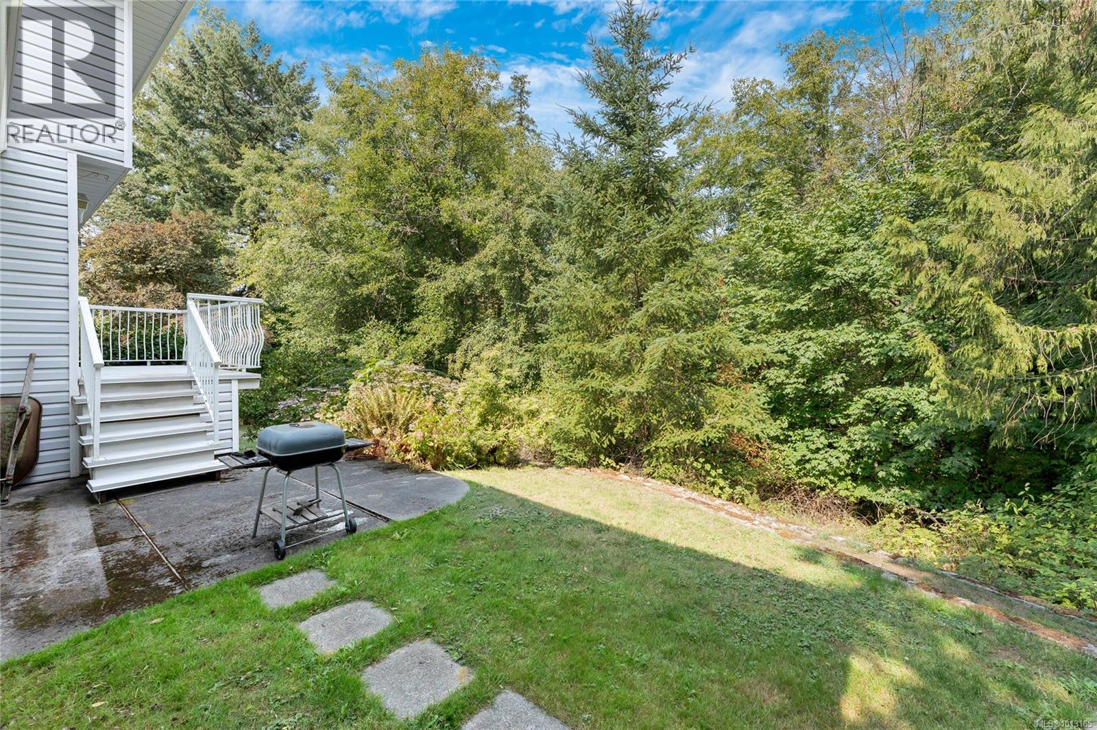  722 Miller Avenue, Saanich