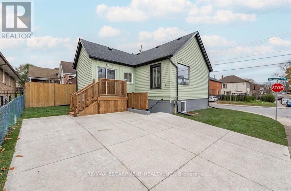 A - 476 FERGUSON AVENUE N - Photo 3 of 16, Hamilton (North End), Ontario