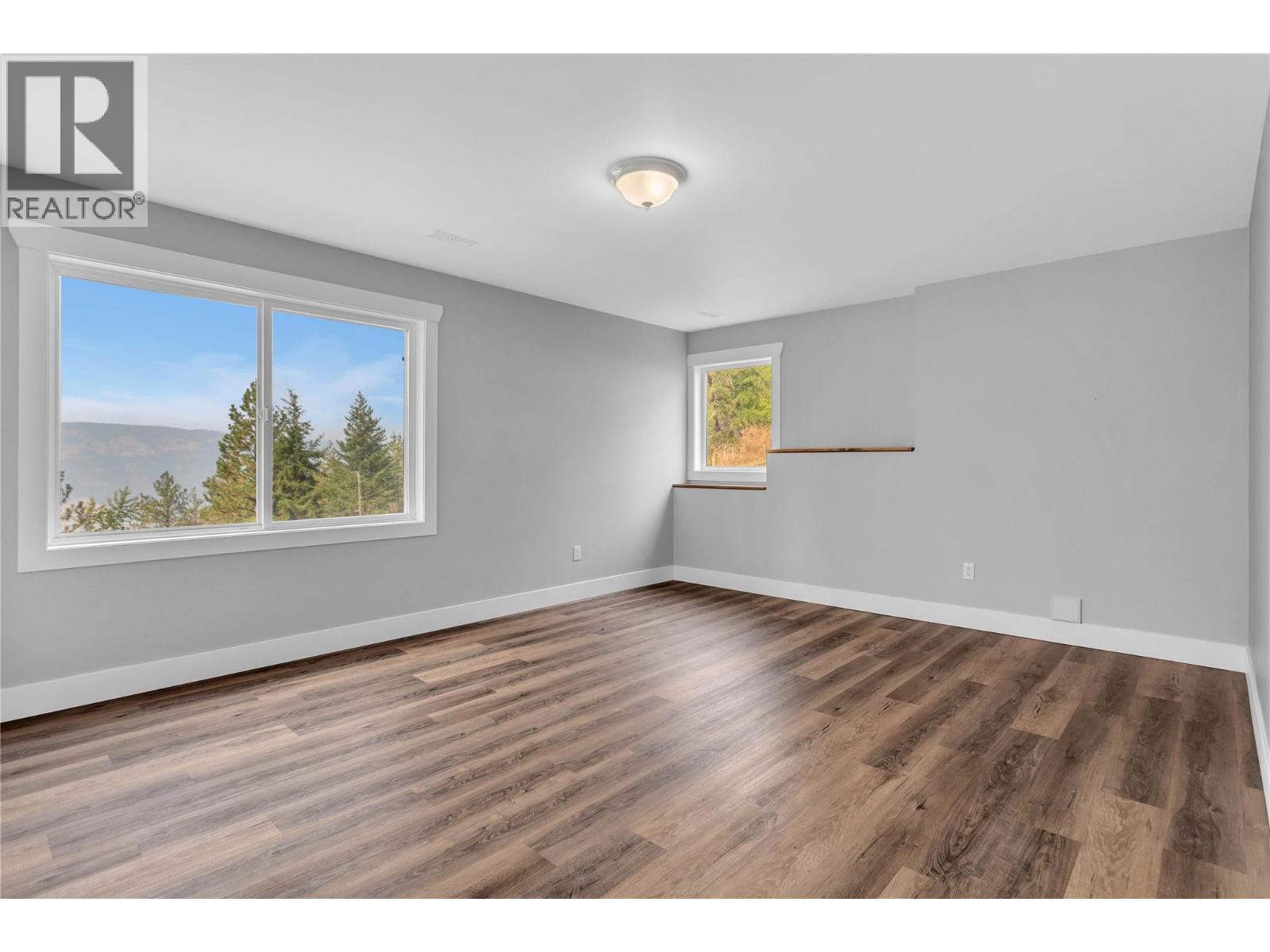  6011 Oyama Lake Road, Lake Country