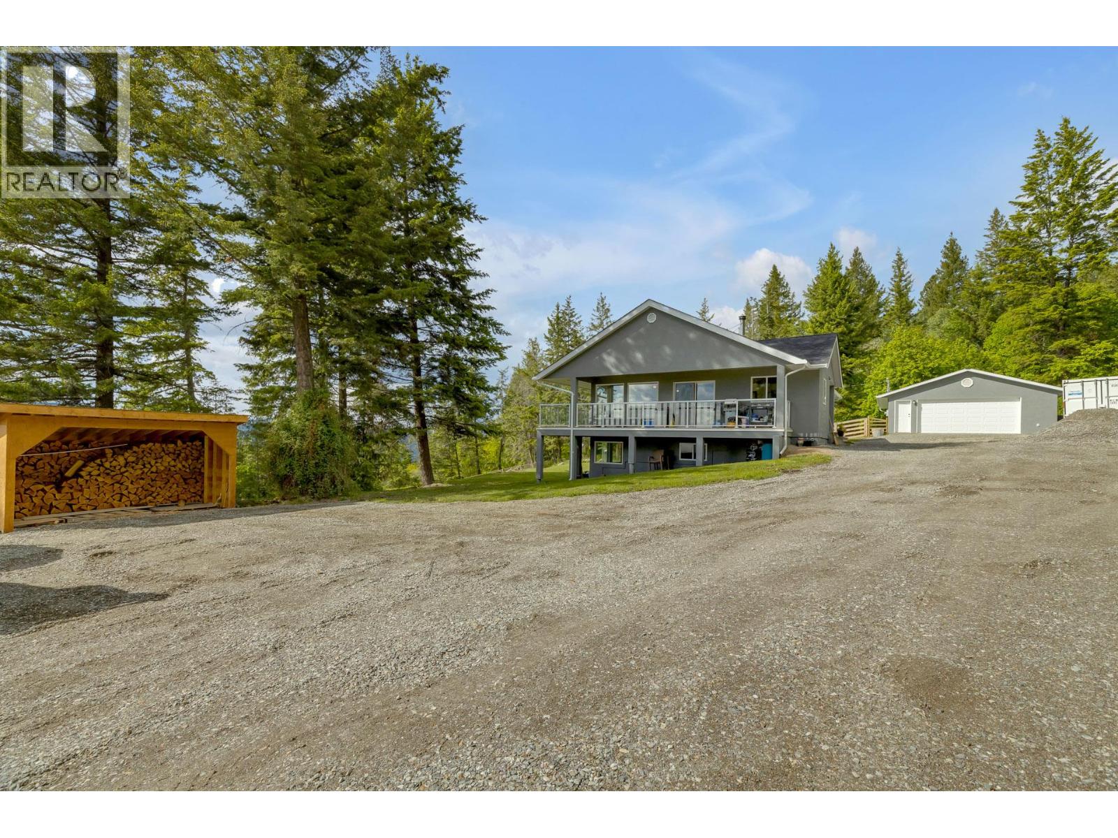  6011 Oyama Lake Road, Lake Country
