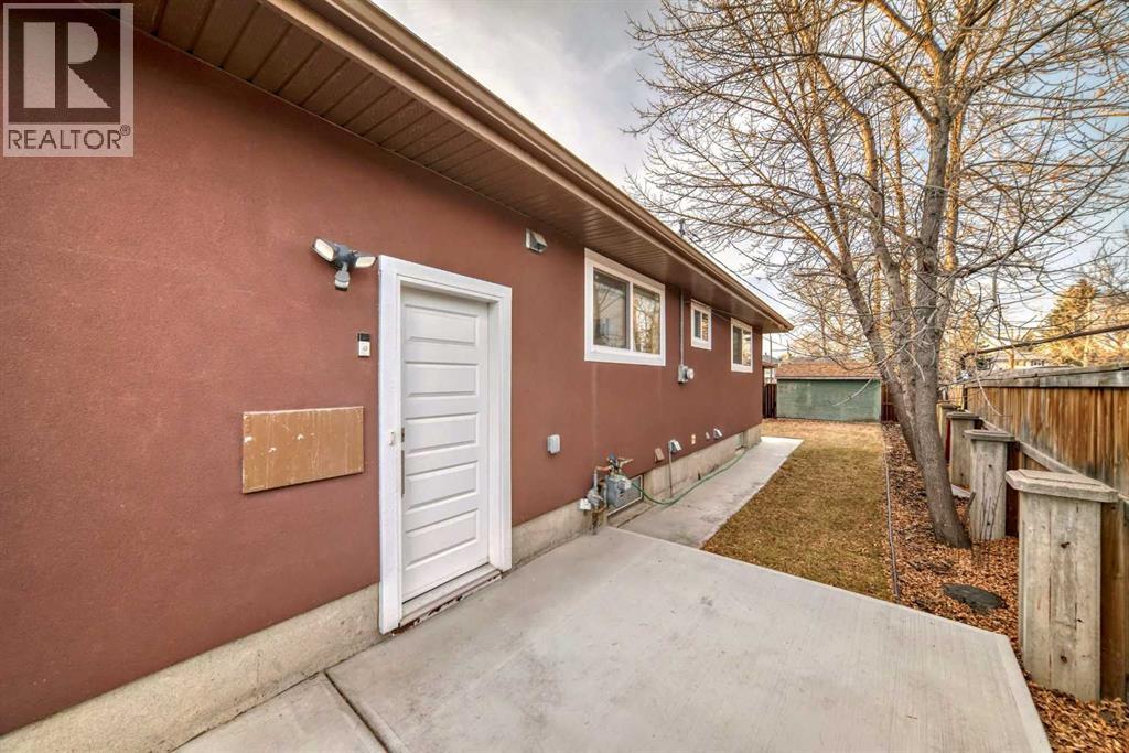 Single Family House Bungalow for Sale in  Huntbourne Hill NE Huntington Hills Calgary 