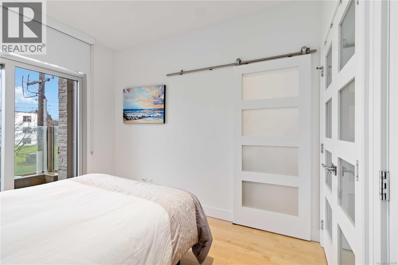 204 916 Lyall St, Esquimalt