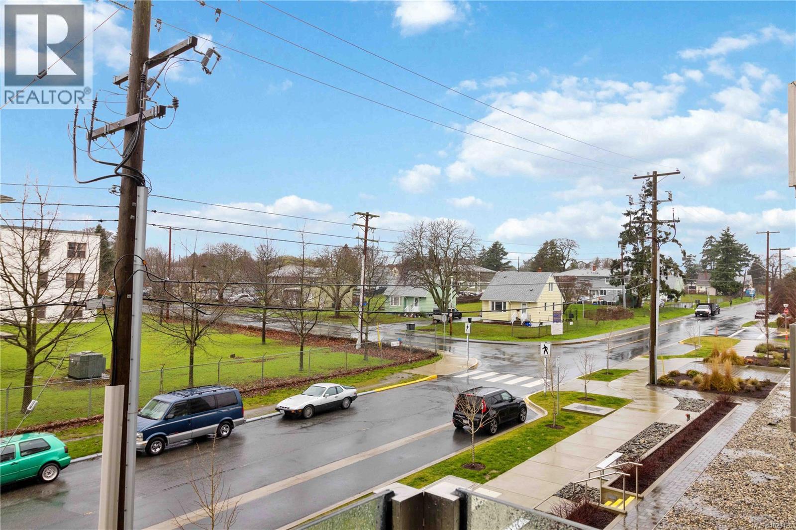 204 916 Lyall St, Esquimalt