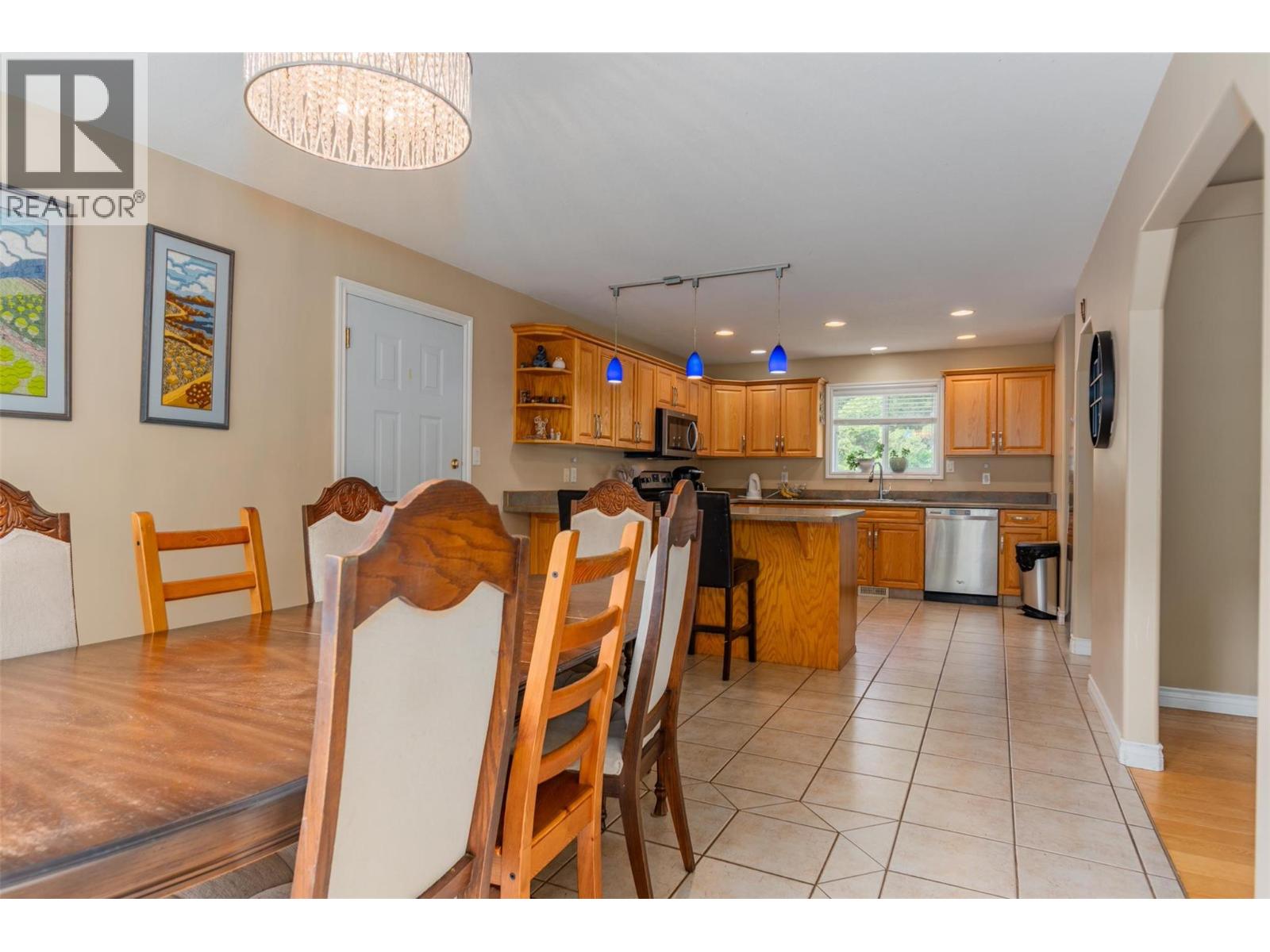 3209 5th Avenue, Castlegar