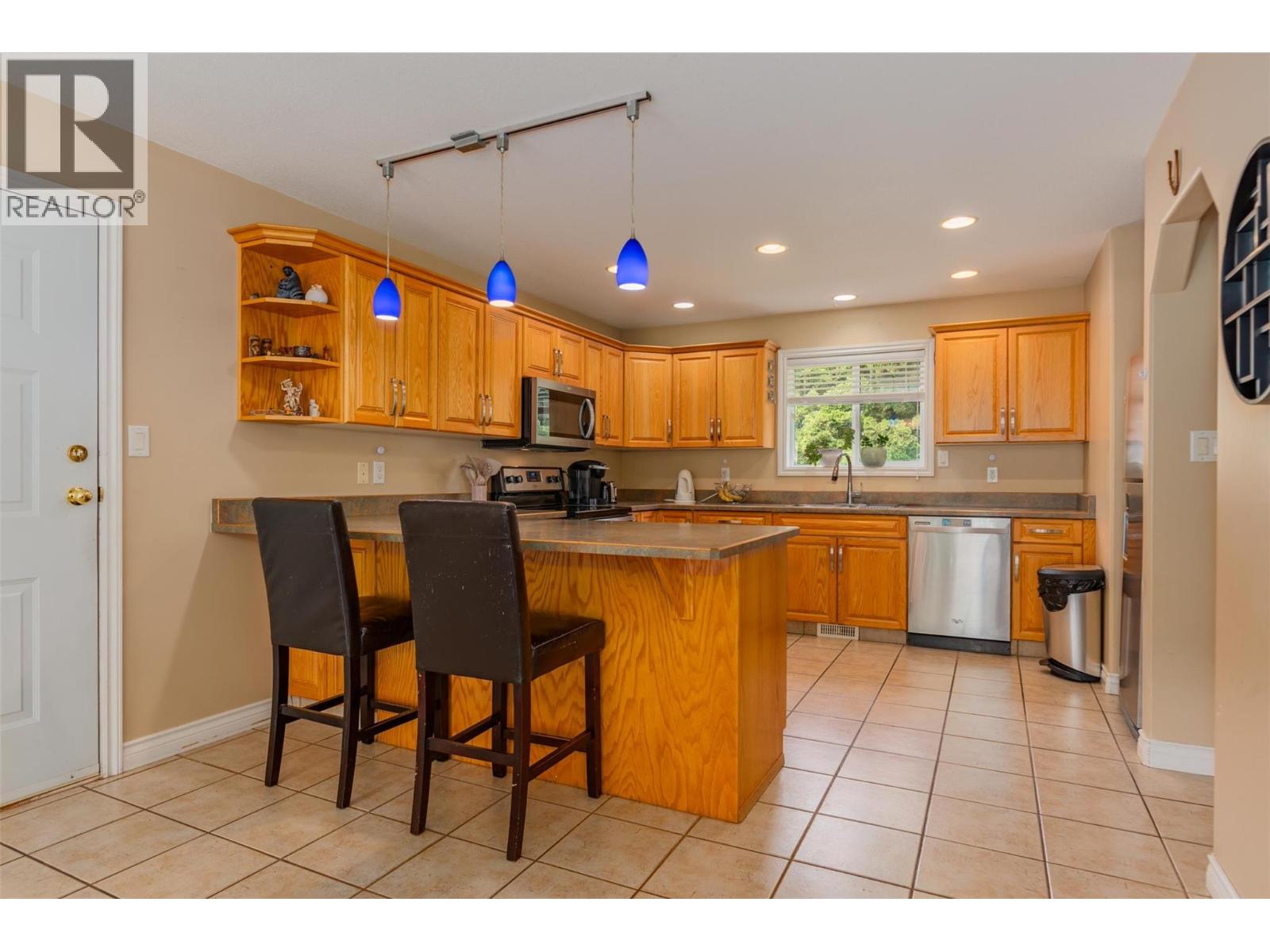 3209 5th Avenue, Castlegar