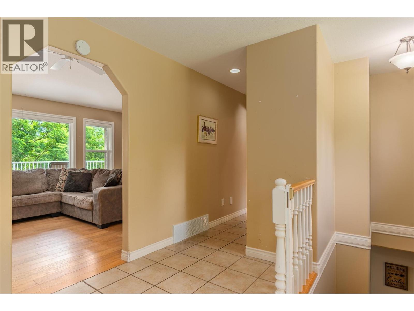 3209 5th Avenue, Castlegar