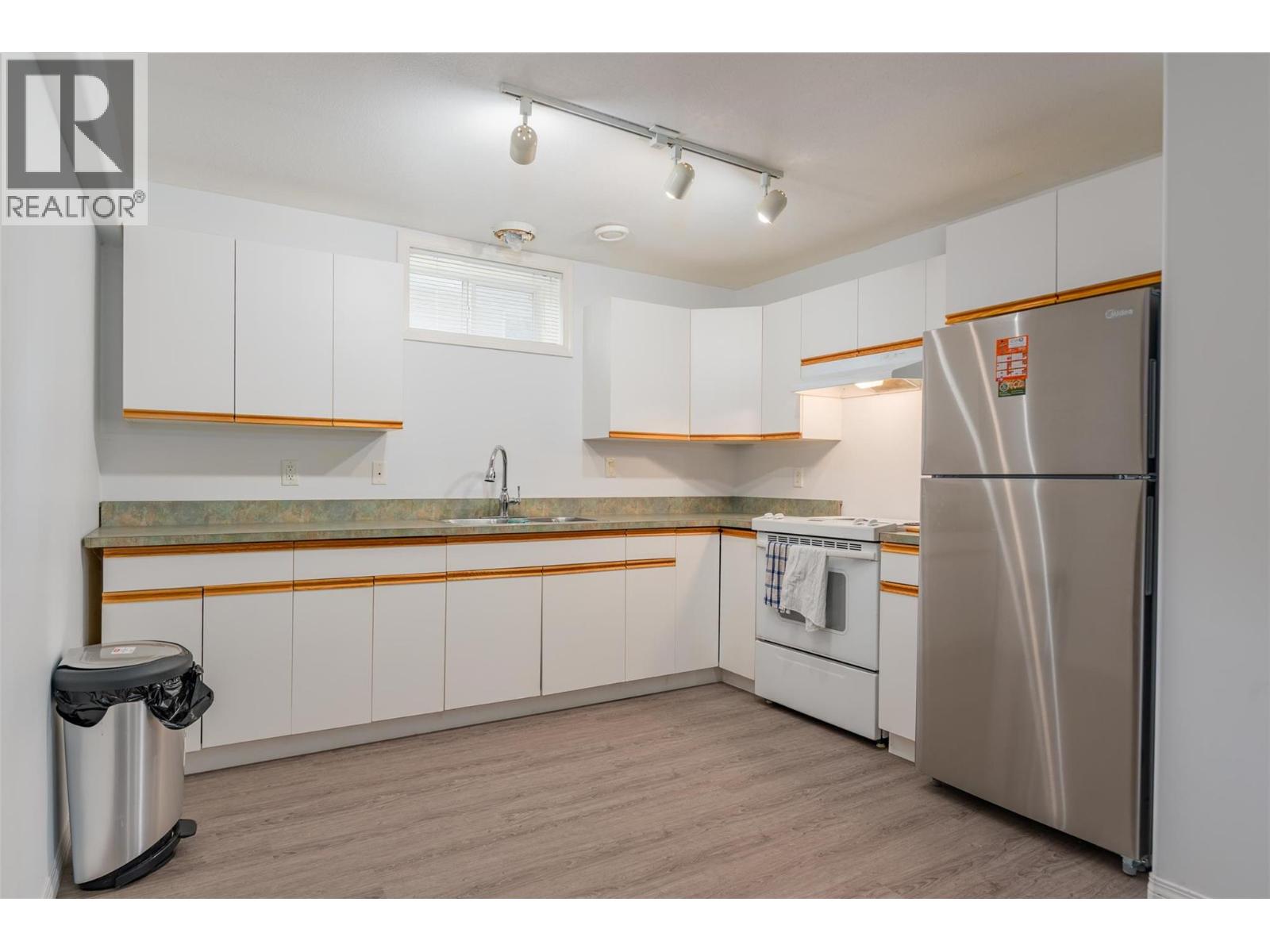 3209 5th Avenue, Castlegar