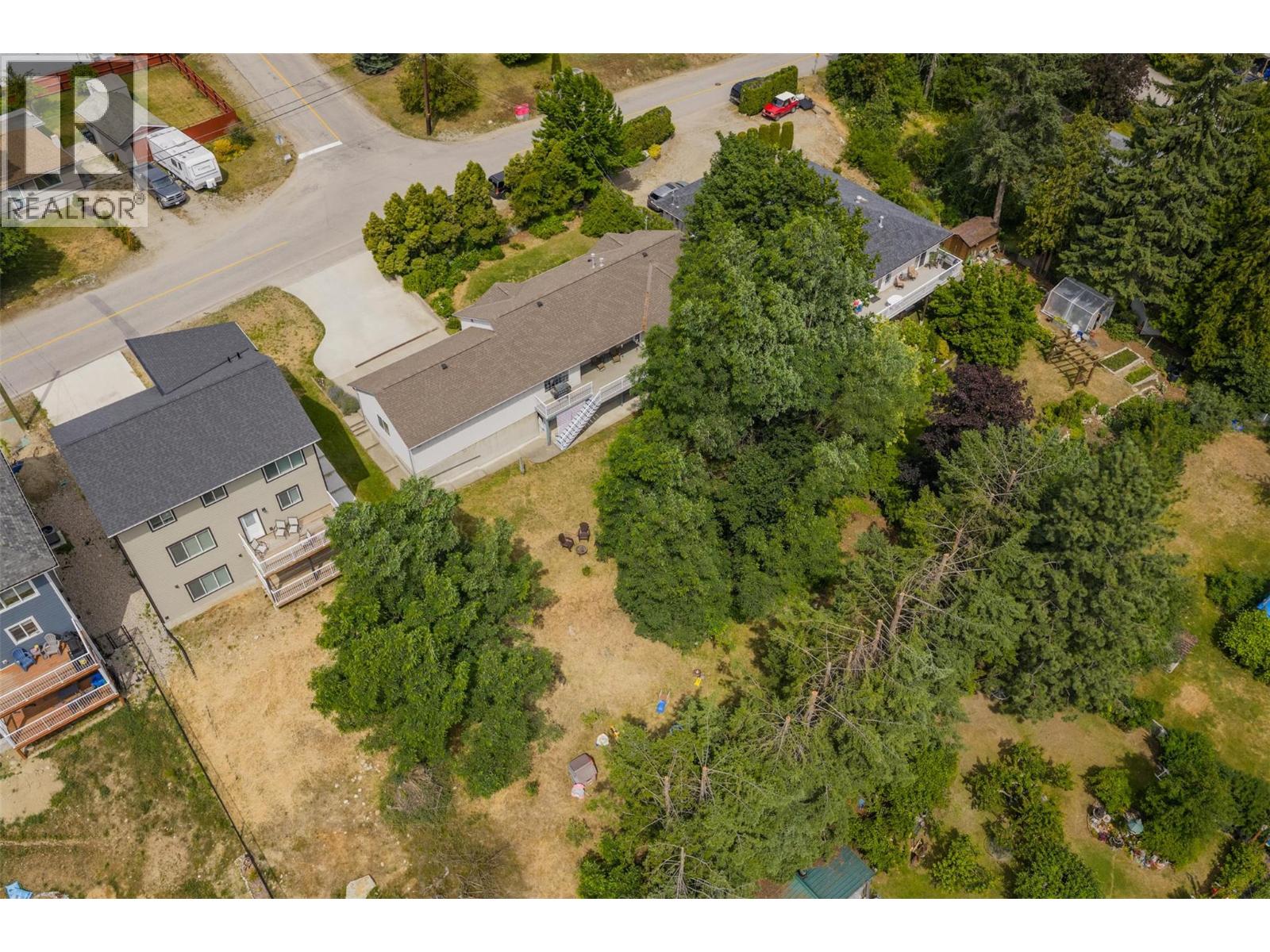 3209 5th Avenue, Castlegar