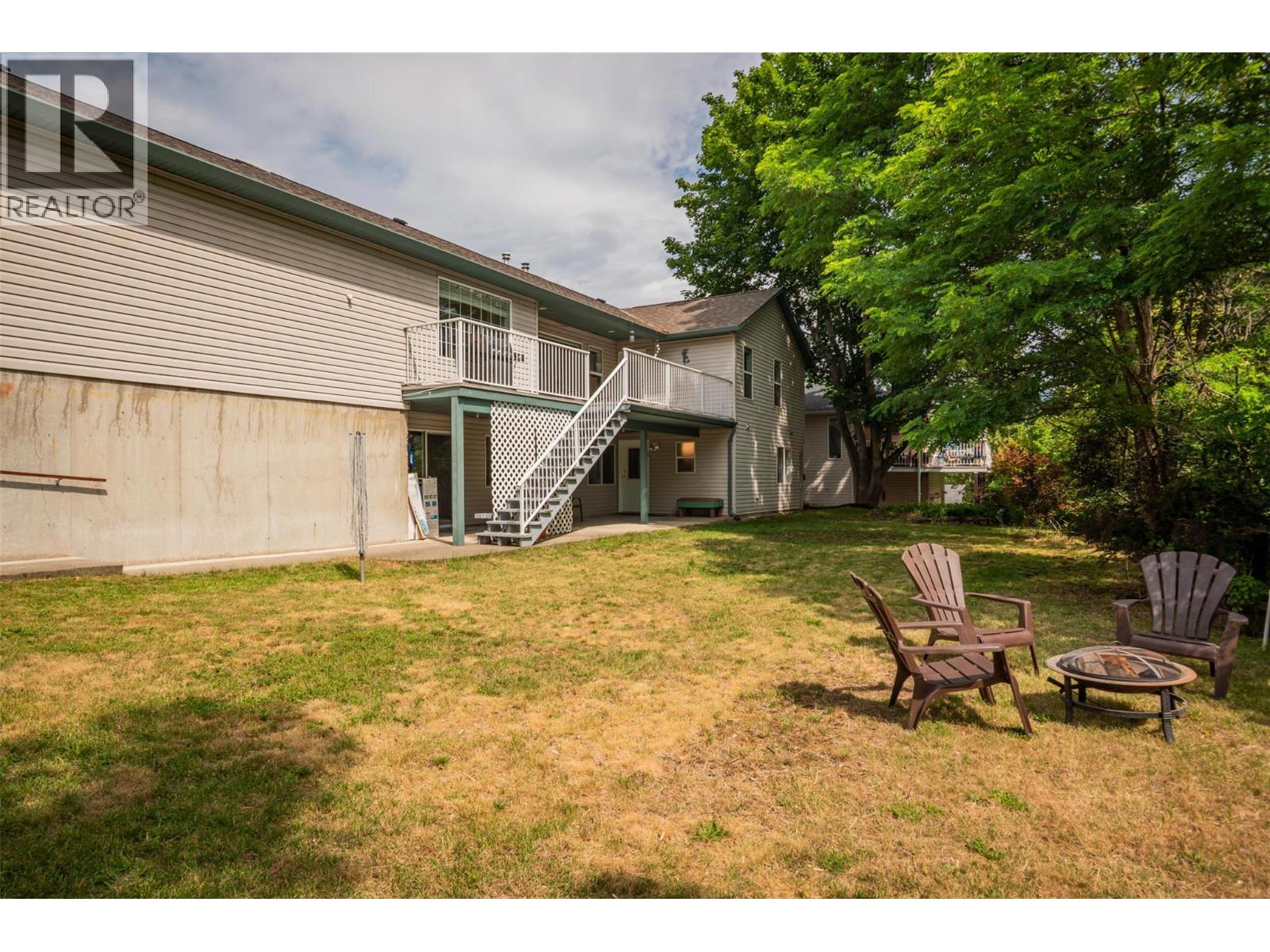 3209 5th Avenue, Castlegar