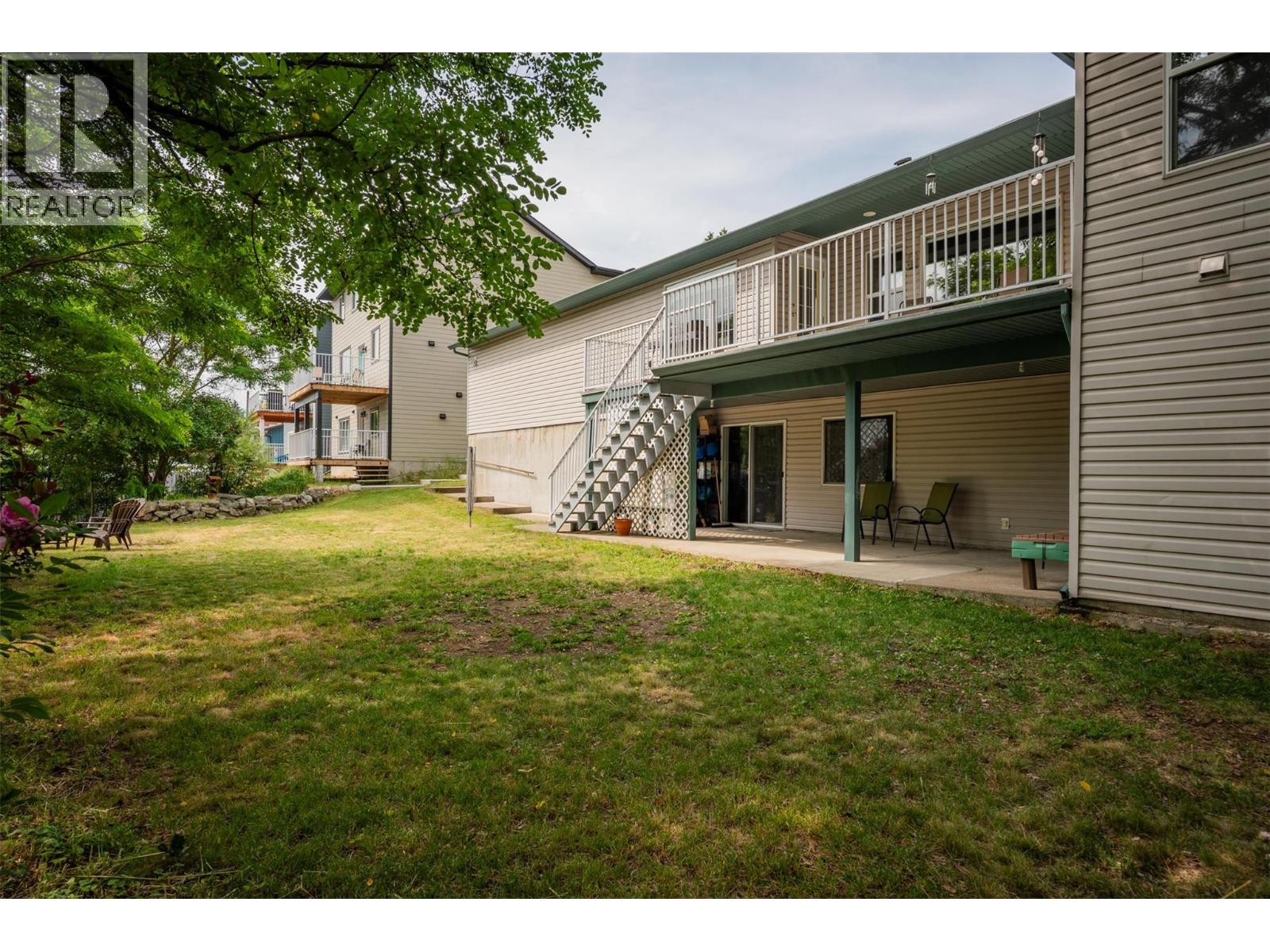 3209 5th Avenue, Castlegar