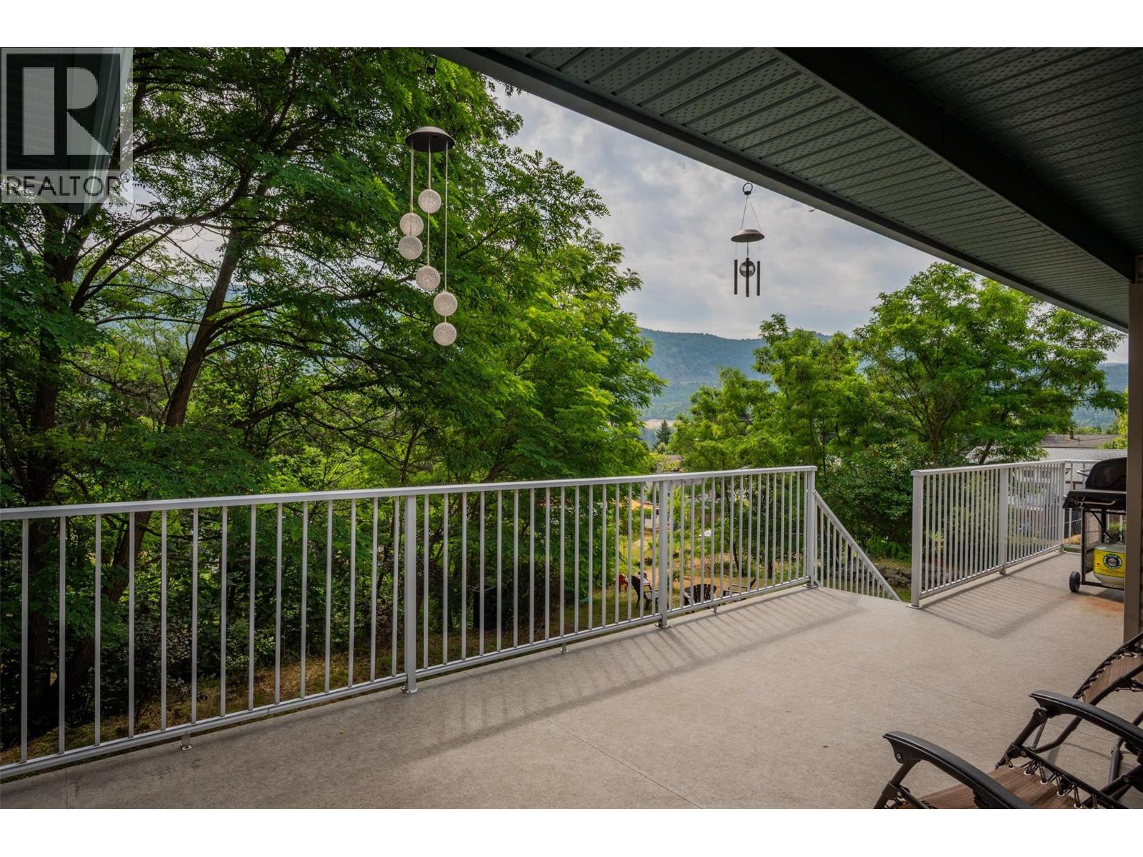 3209 5th Avenue, Castlegar