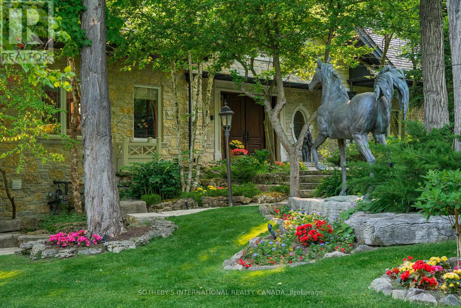 Listing photo of 101 PAULA COURT