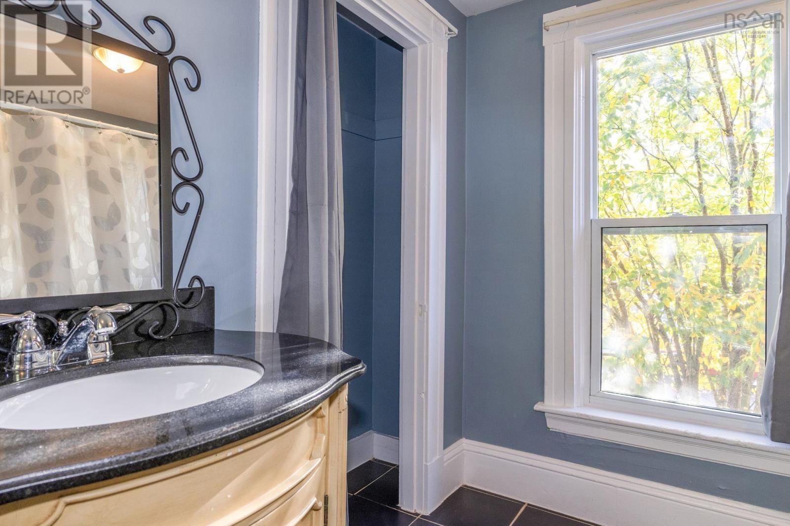 Property 24 of 39 of 503 Robie Street