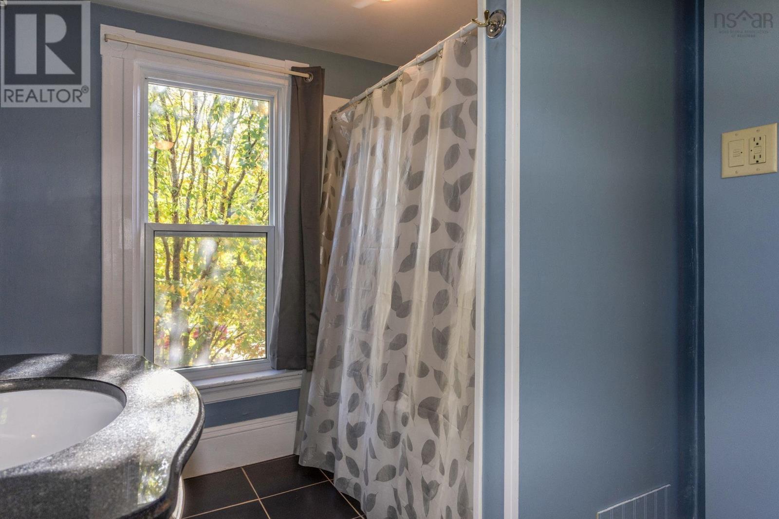 Property 25 of 39 of 503 Robie Street