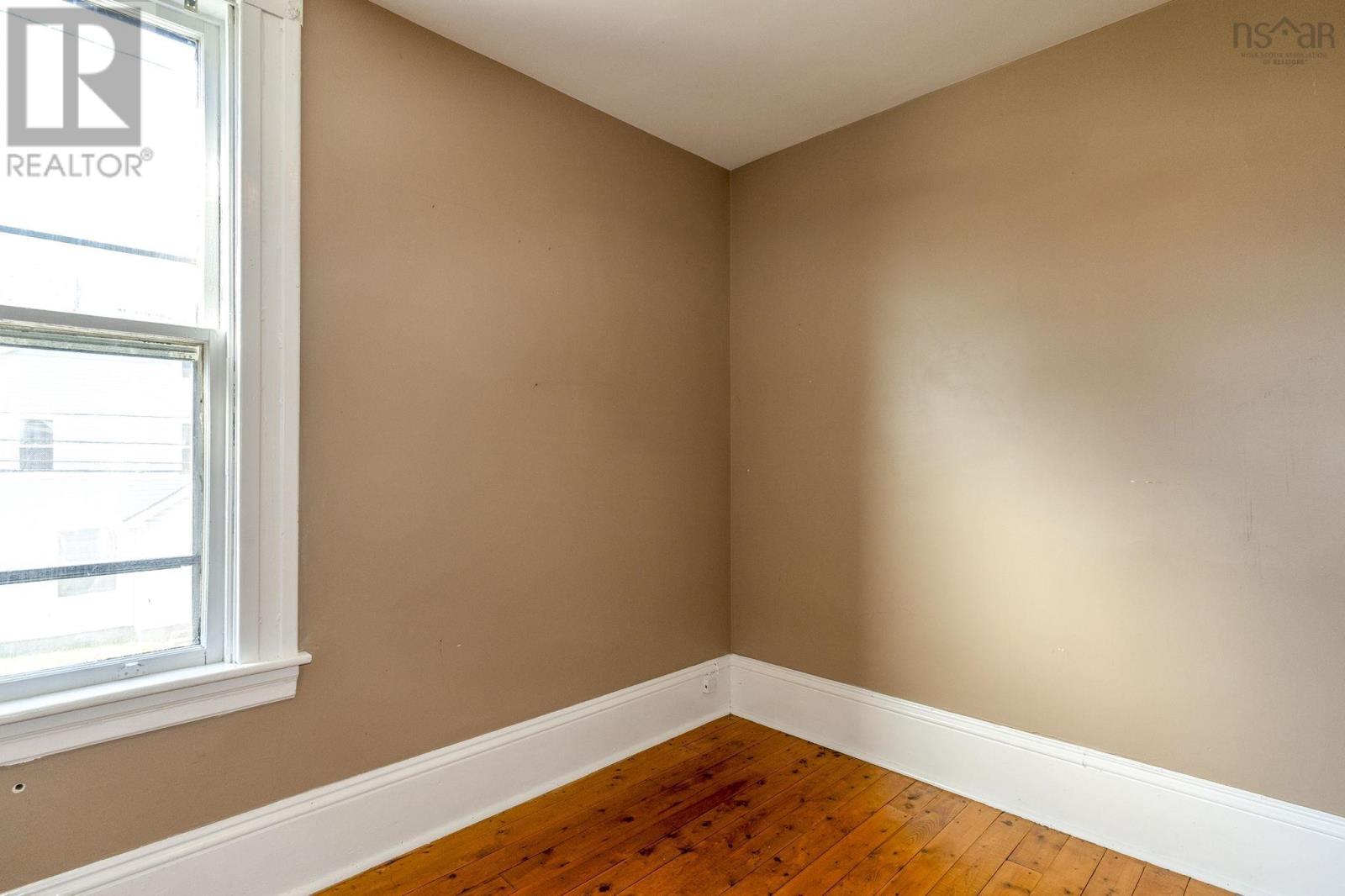 Property 31 of 39 of 503 Robie Street