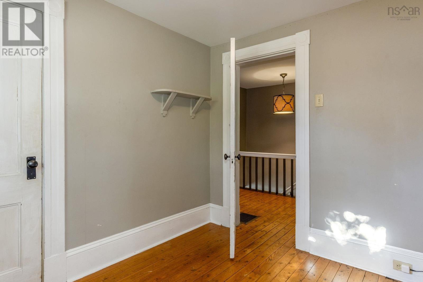 Property 28 of 39 of 503 Robie Street