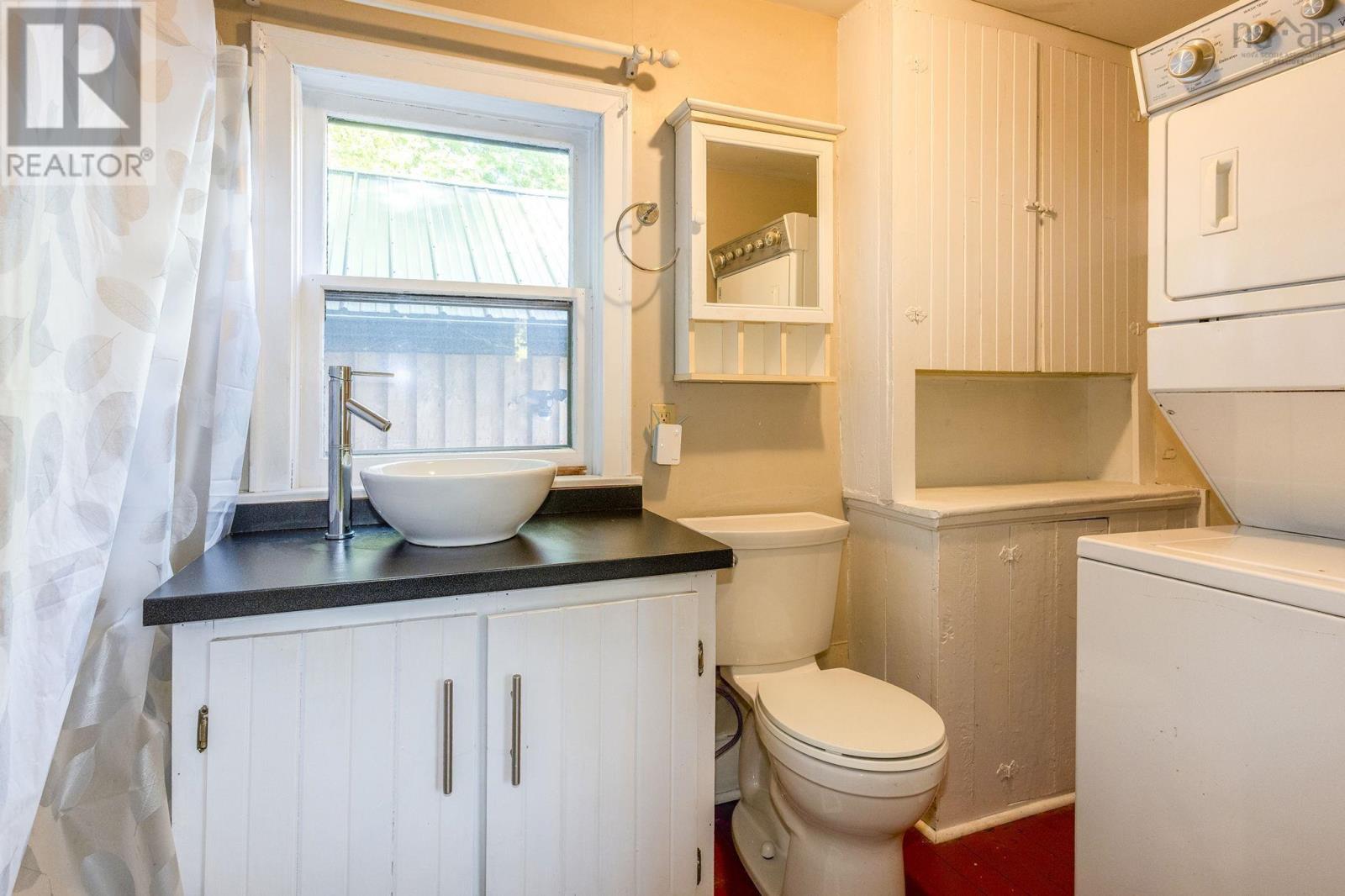 Property 7 of 39 of 503 Robie Street