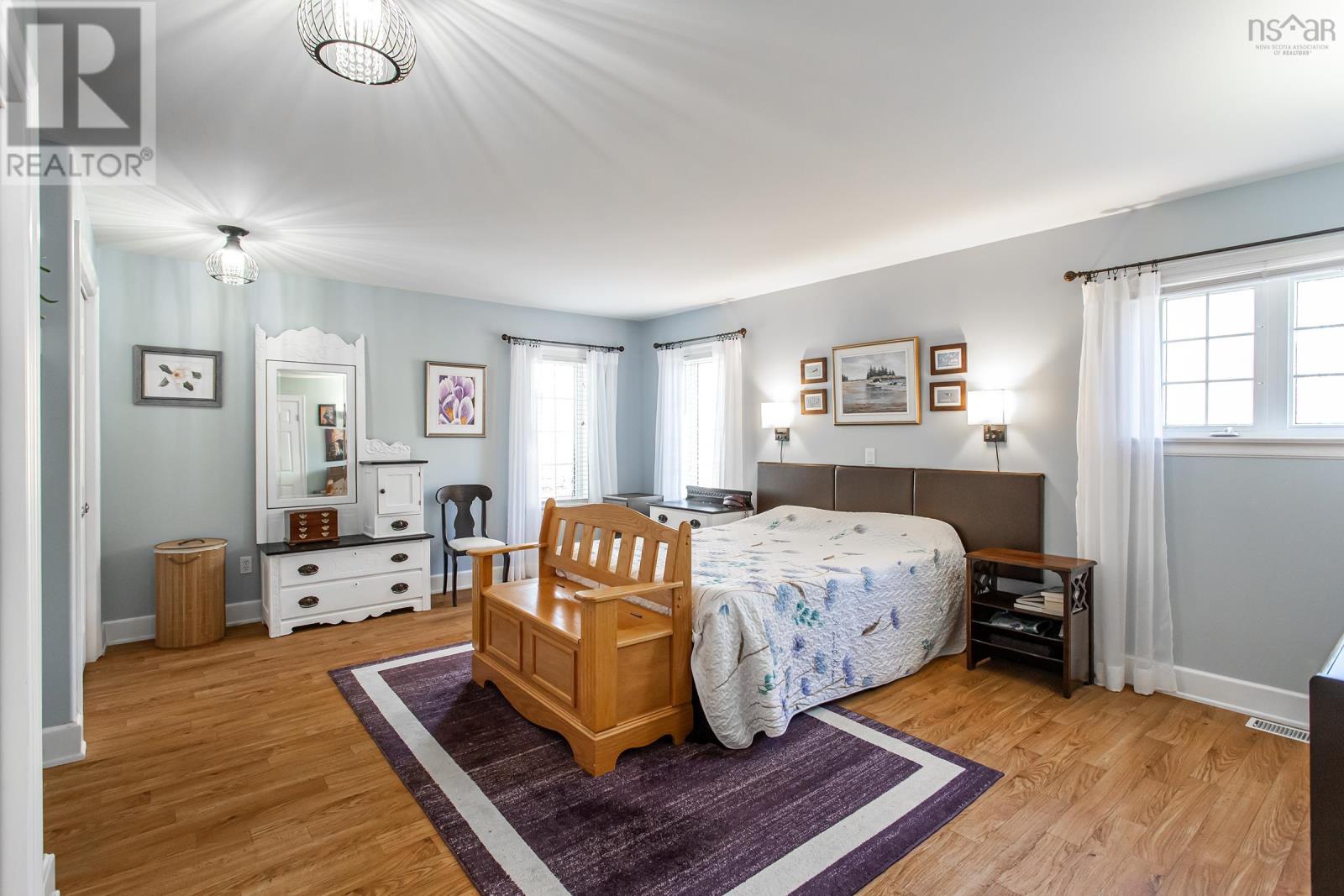 Property 28 of 33 of 9612 Highway 10