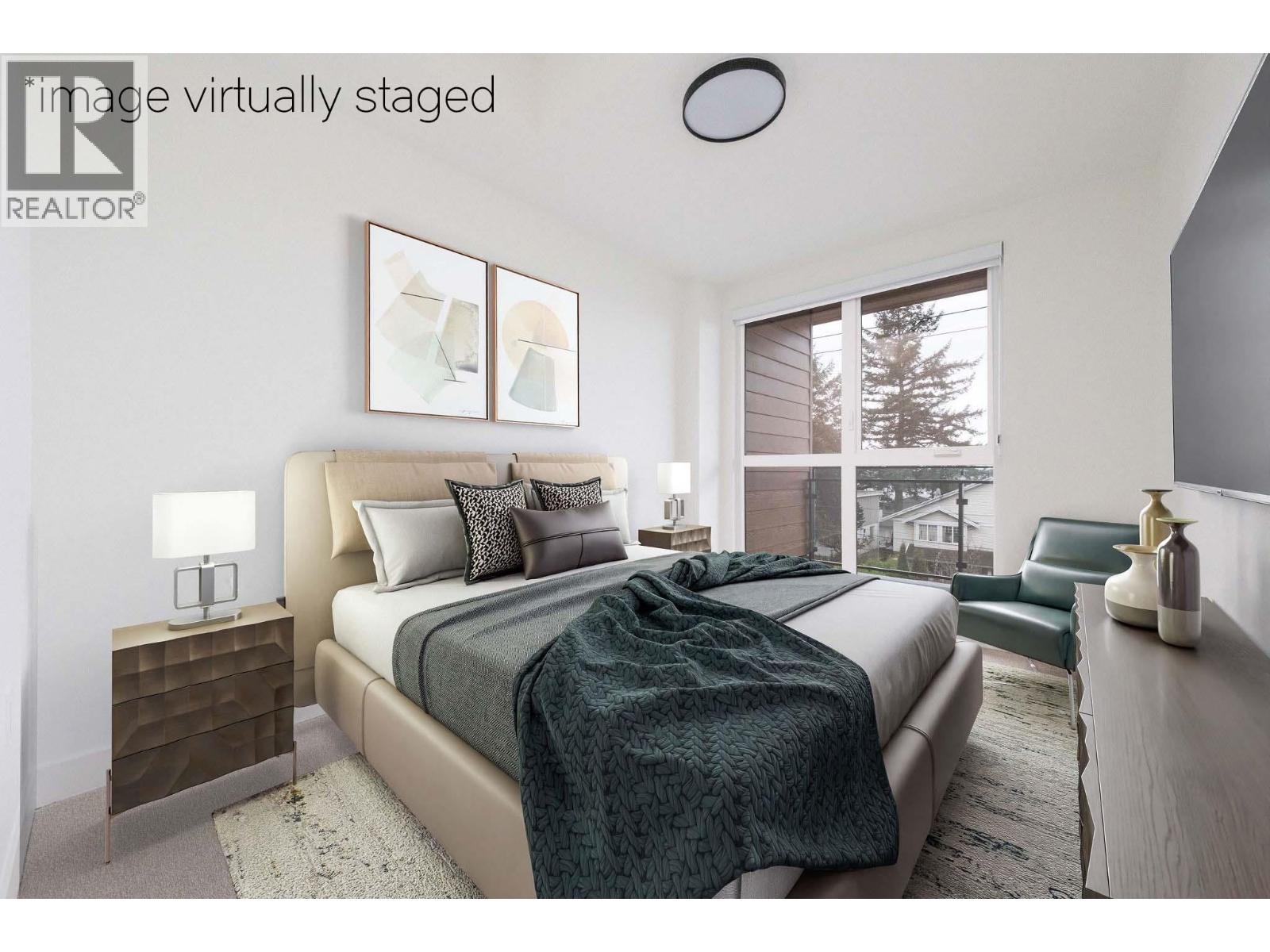 310 422 E 3RD STREET, North Vancouver