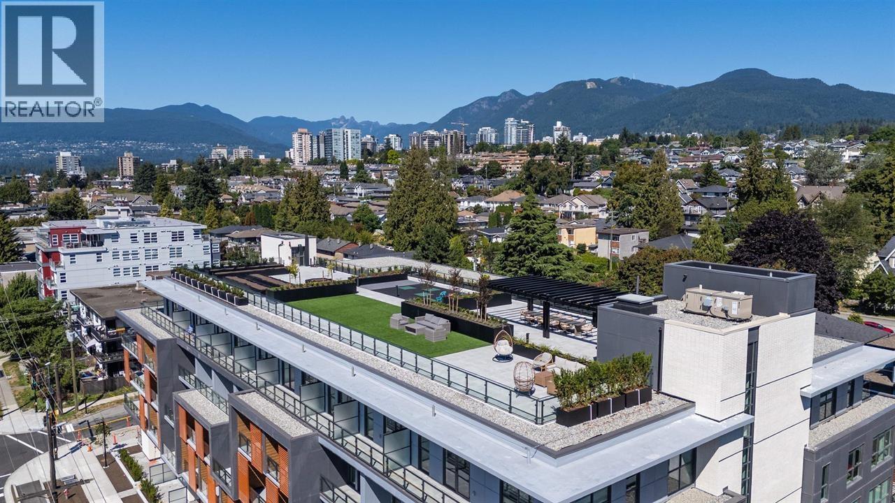 310 422 E 3RD STREET, North Vancouver