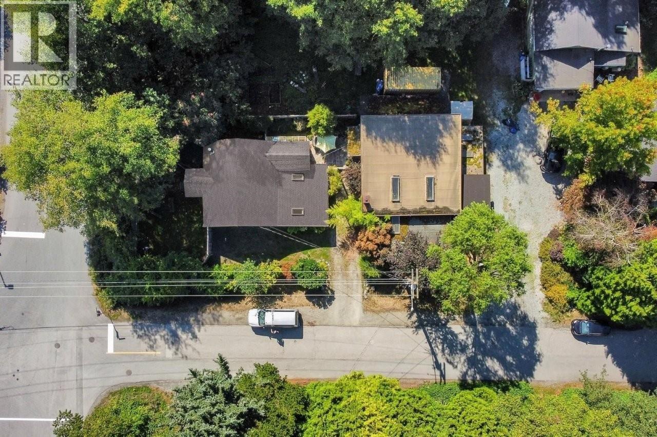 37791 3RD AVENUE, Squamish