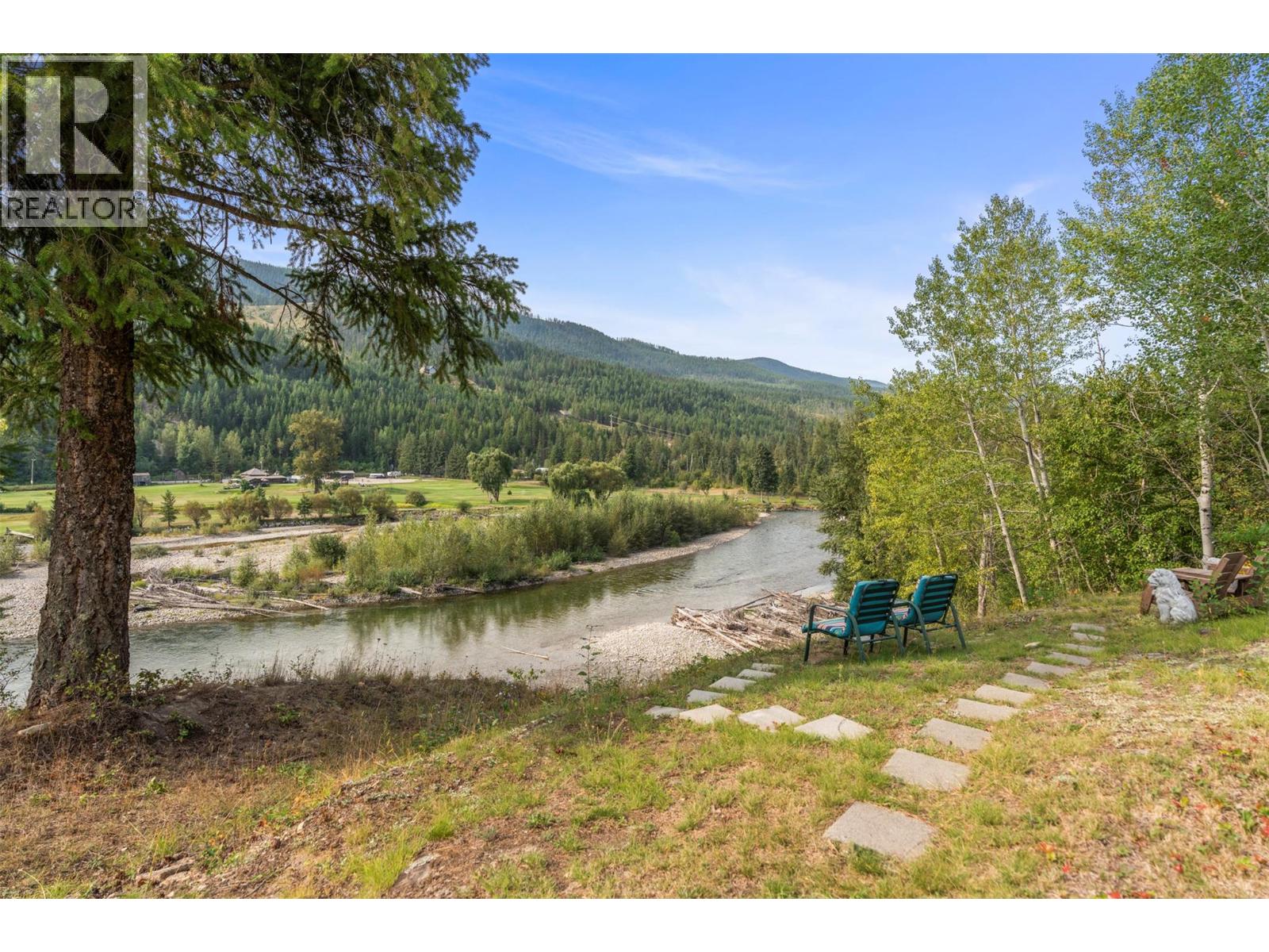 995 Shuswap River Drive, Lumby