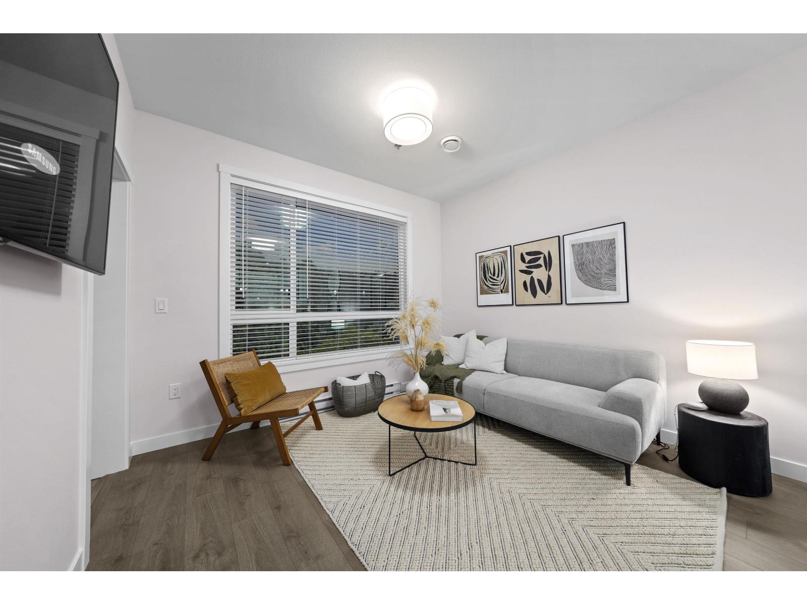 608 7375 HORNE STREET, Mission