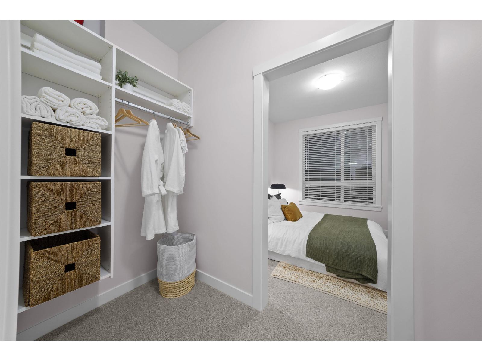 608 7375 HORNE STREET, Mission