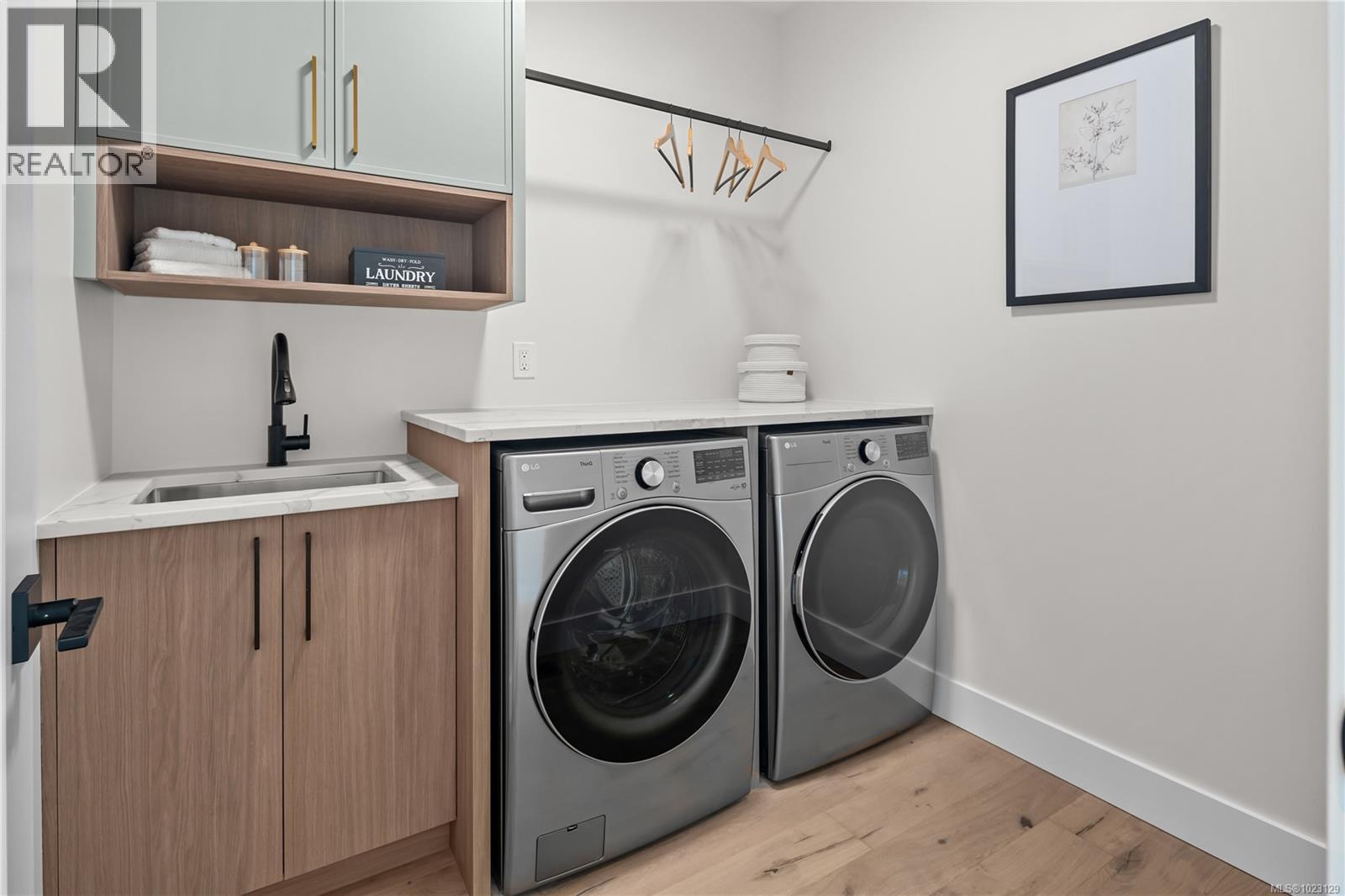  1548 Marble Place, Langford