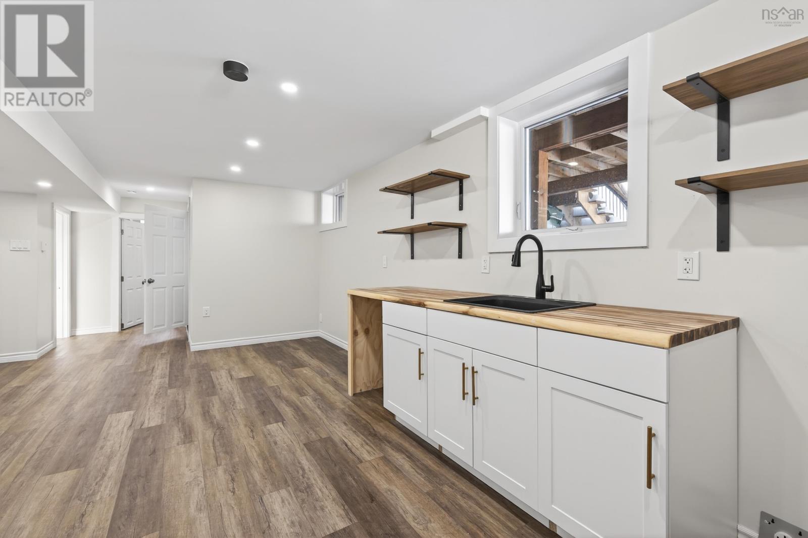 Property 27 of 46 of 56 Stanfield Street      Sydney