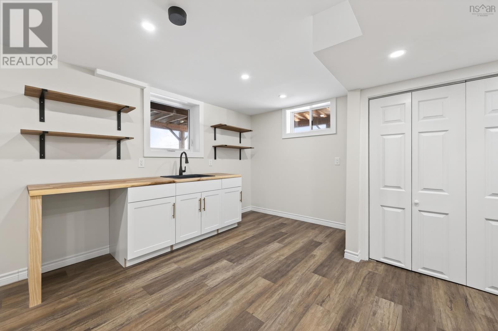 Property 28 of 46 of 56 Stanfield Street      Sydney