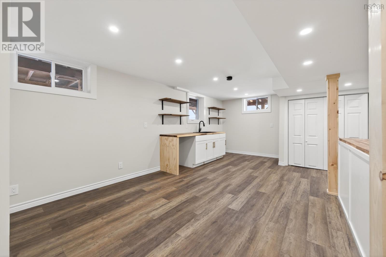 Property 32 of 46 of 56 Stanfield Street      Sydney