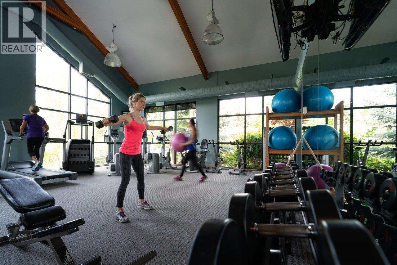 323 105 Village Centre Court, Vernon