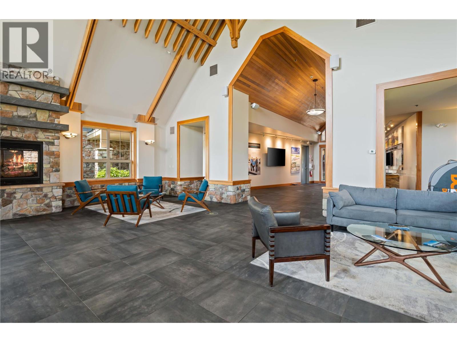 323 105 Village Centre Court, Vernon