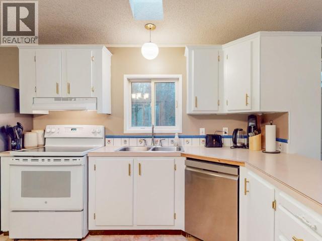 17-9298 WILLIAMS RD, Powell River