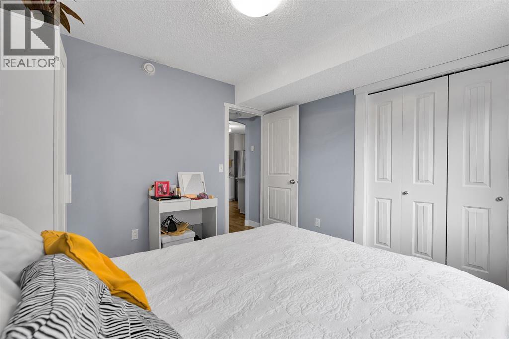 Single Family House Bungalow for Sale in   Everridge Square SW Evergreen Calgary 